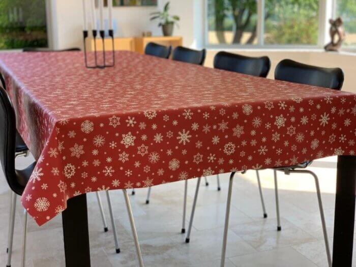 Voksdug - rød med hvide snefnug